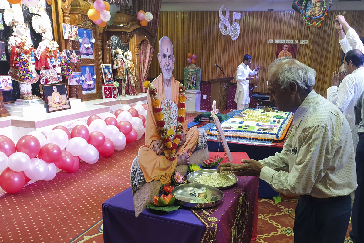 85th Birthday Celebration of Pragat Brahmaswarup Mahant Swami Maharaj, Durban