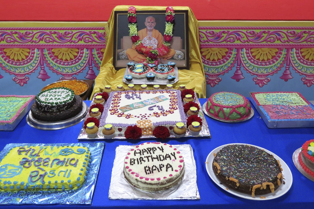 85th Birthday Celebration of Pragat Brahmaswarup Mahant Swami Maharaj, Jinja