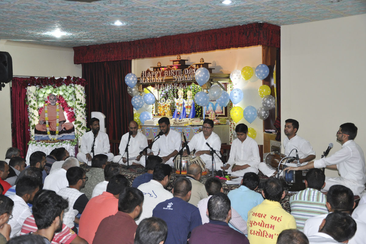 85th Birthday Celebration of Pragat Brahmaswarup Mahant Swami Maharaj, Laudium