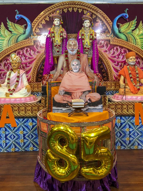 85th Birthday Celebration of Pragat Brahmaswarup Mahant Swami Maharaj, Lusaka