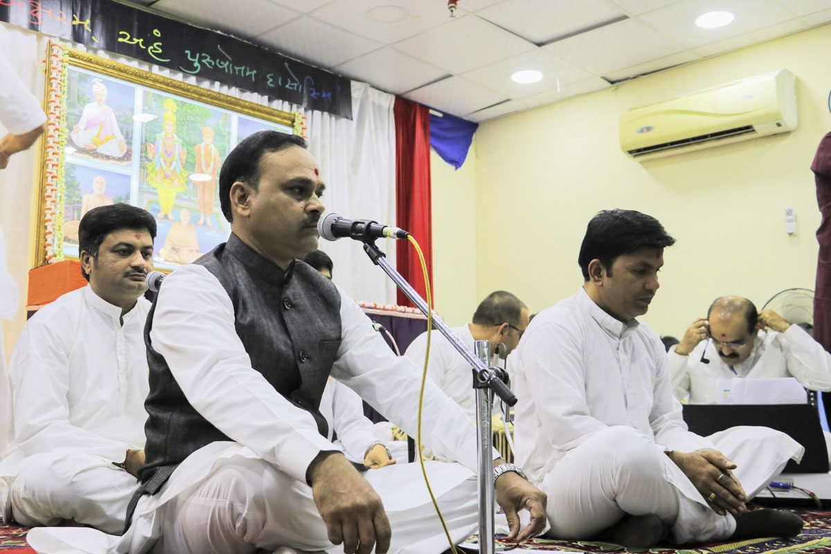 85th Birthday Celebration of Pragat Brahmaswarup Mahant Swami Maharaj, Kuwait