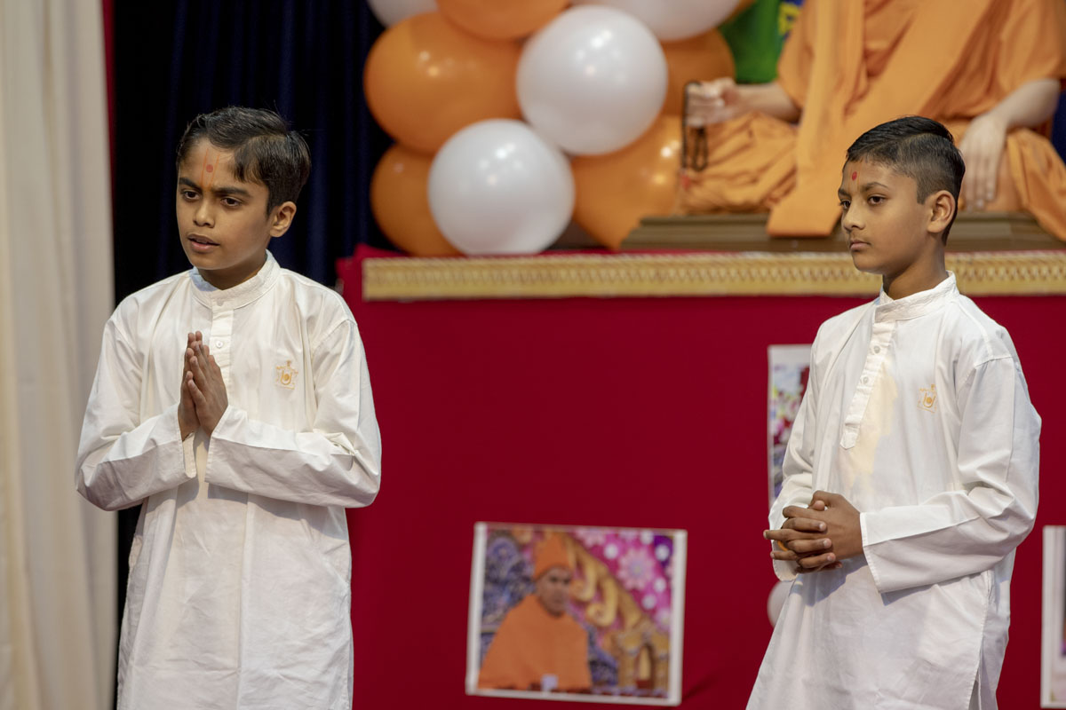 85th Birthday Celebration of Pragat Brahmaswarup Mahant Swami Maharaj, Perth