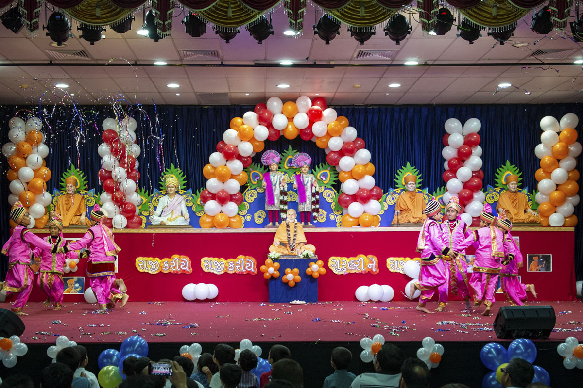 85th Birthday Celebration of Pragat Brahmaswarup Mahant Swami Maharaj, Perth