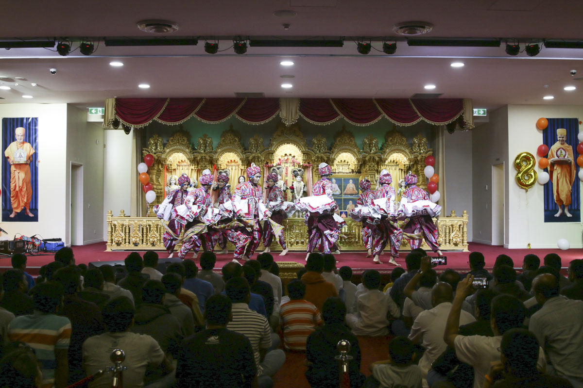 85th Birthday Celebration of Pragat Brahmaswarup Mahant Swami Maharaj, Sydney