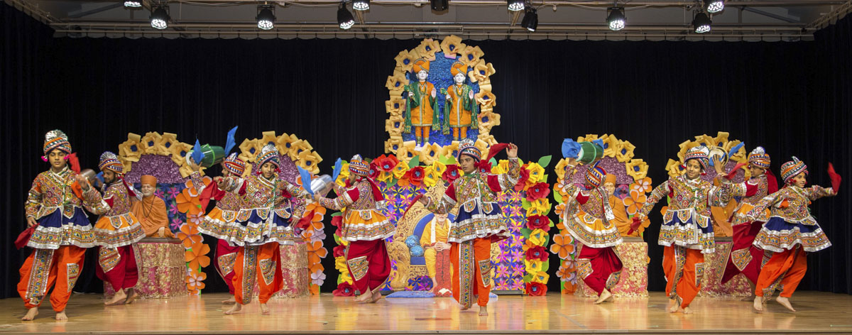 85th Birthday Celebration of Pragat Brahmaswarup Mahant Swami Maharaj, Auckland