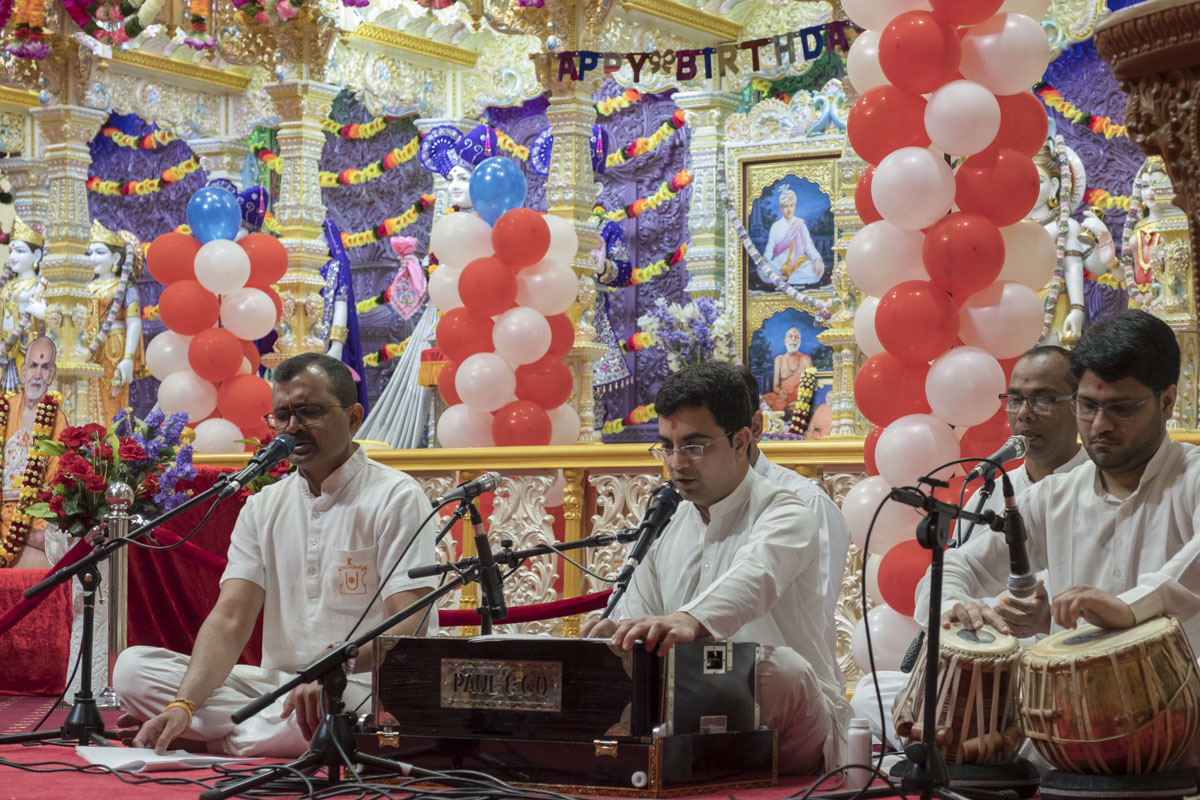 85th Birthday Celebration of Pragat Brahmaswarup Mahant Swami Maharaj, Adelaide
