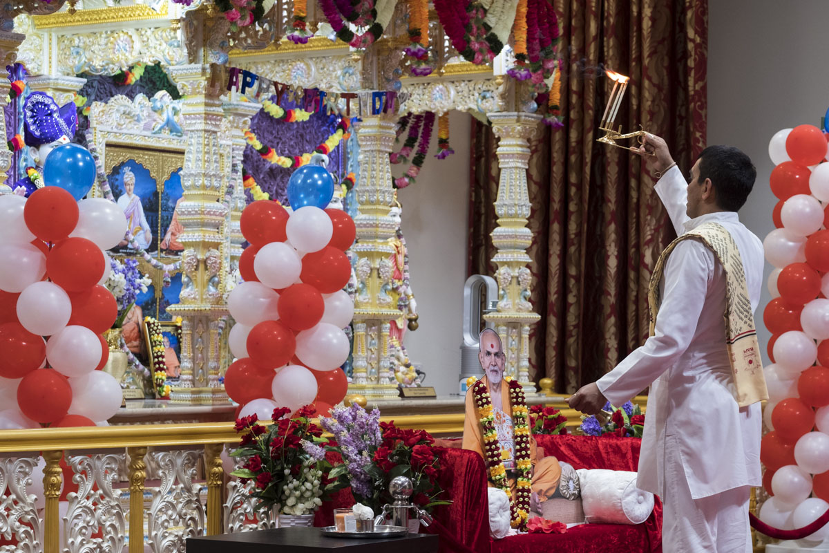 85th Birthday Celebration of Pragat Brahmaswarup Mahant Swami Maharaj, Adelaide