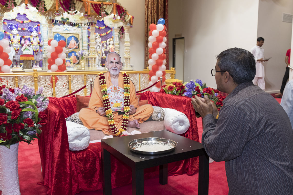 85th Birthday Celebration of Pragat Brahmaswarup Mahant Swami Maharaj, Adelaide