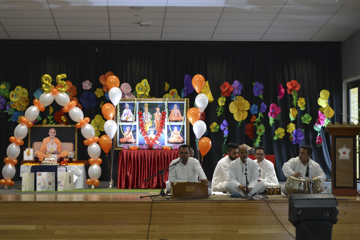 85th Birthday Celebration of Pragat Brahmaswarup Mahant Swami Maharaj, Melbourne West