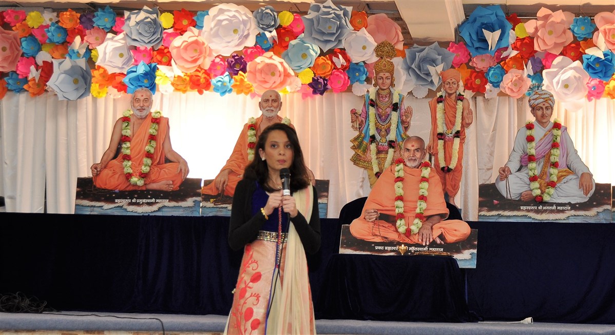 Mahant Swami Maharaj Janma Jayanti Mahila Celebrations, Paris, France