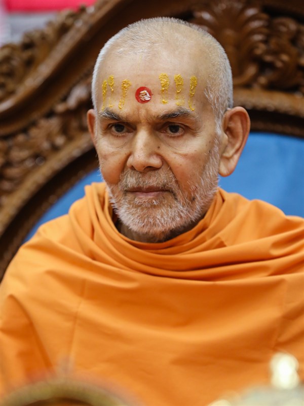Swamishri during the mahapuja rituals