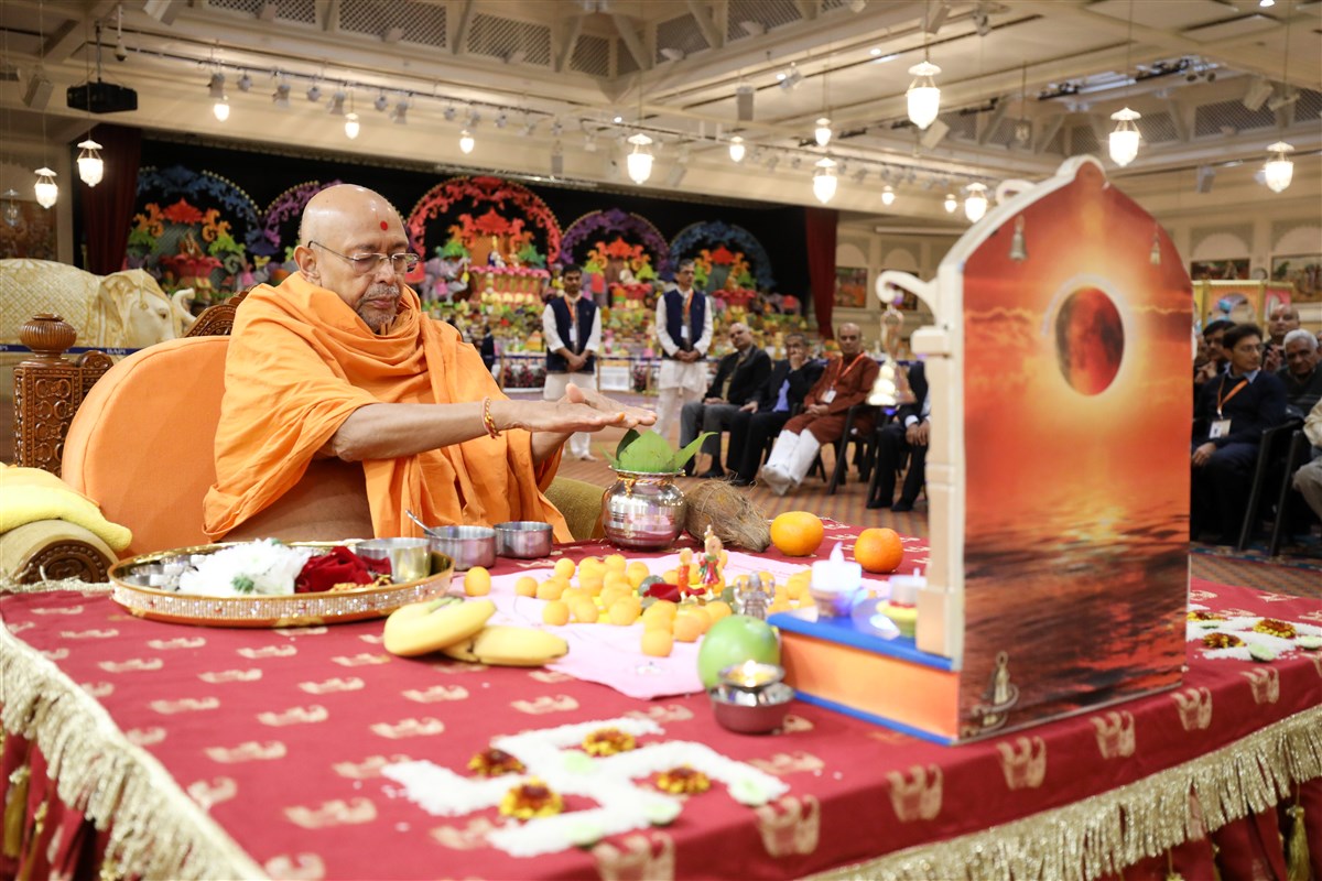 Mahapuja, Thal & Arti