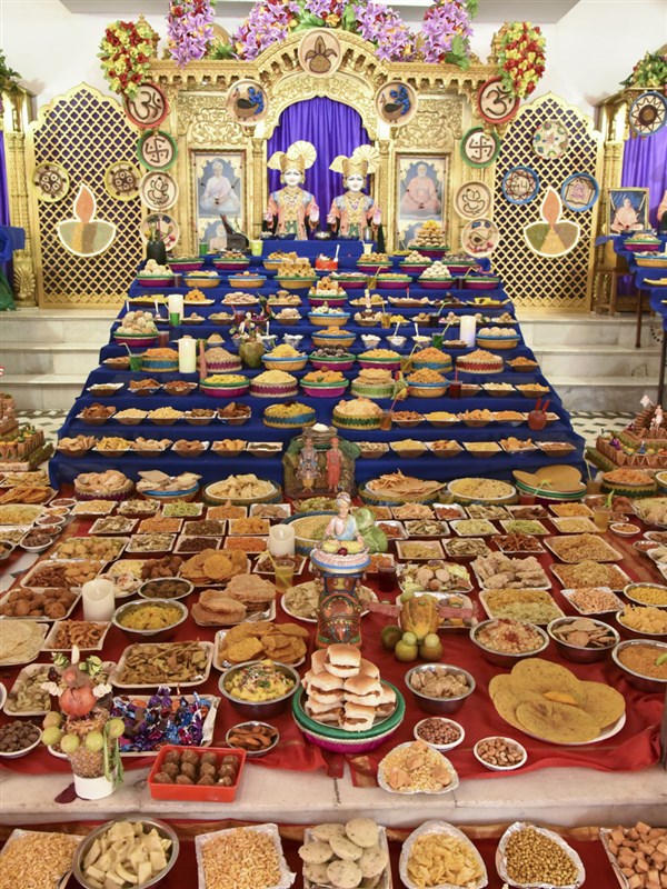 Diwali and Annakut Celebrations 2018, Maninagar, Ahmedabad