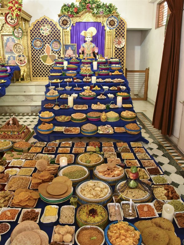 Diwali and Annakut Celebrations 2018, Maninagar, Ahmedabad