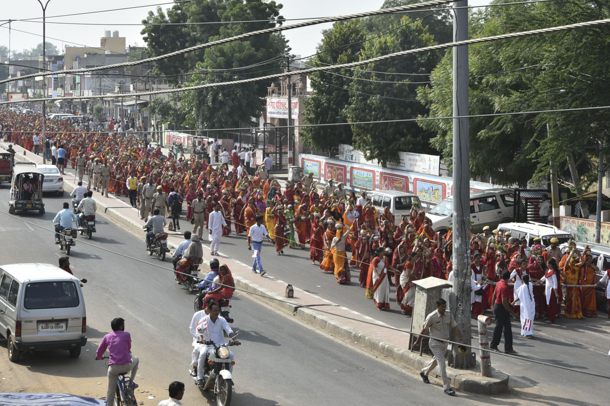 Women devotees during the nagar yatra