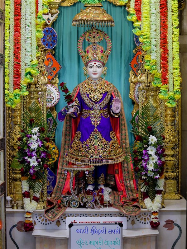Shri Ghanshyam Maharaj, BAPS Shri Swaminarayan Mandir, Bochasan