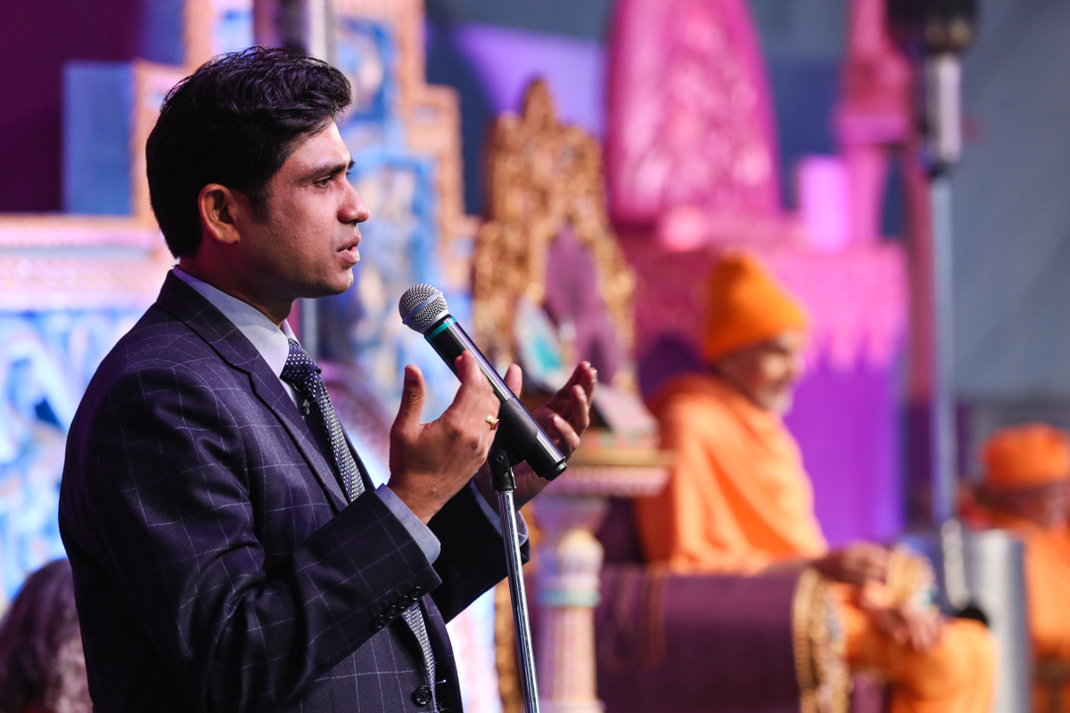 An invited guest addresses the assembly