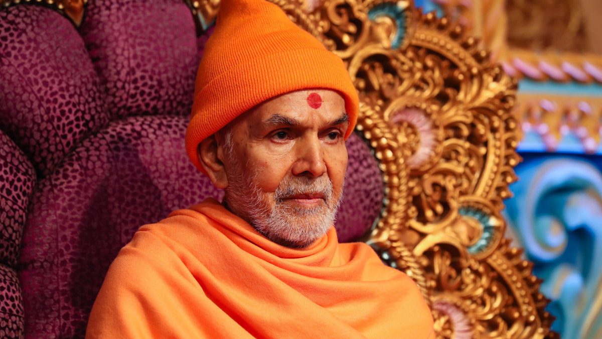 Swamishri during the assembly