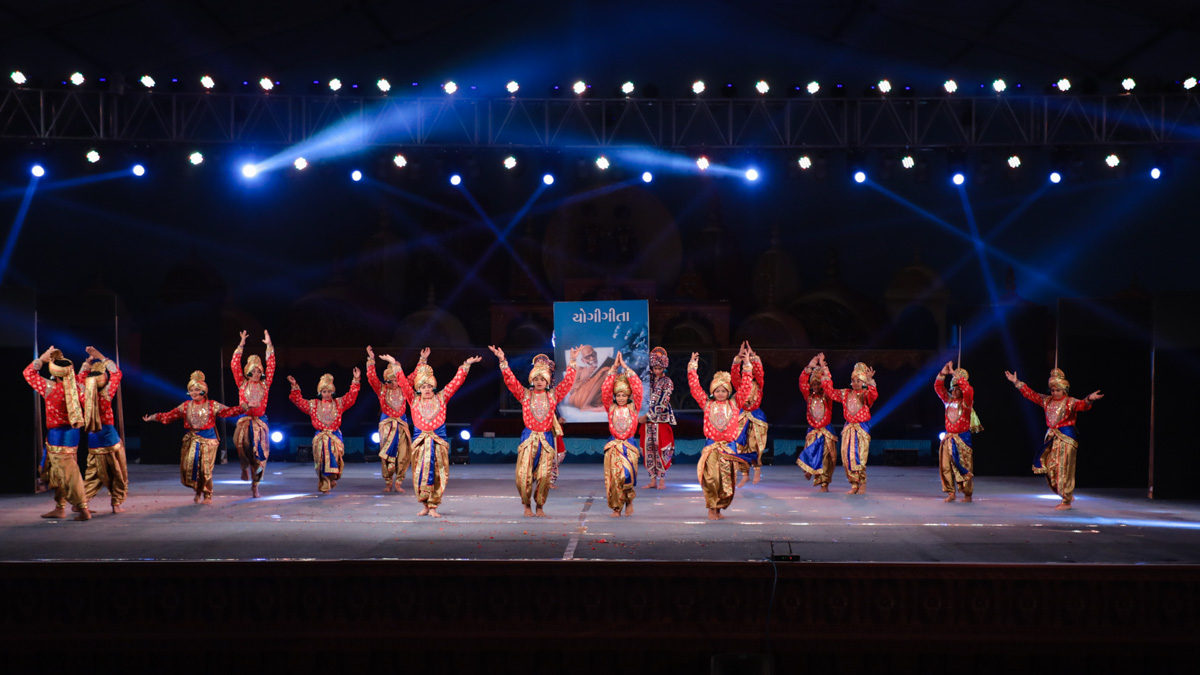 Children and youths present a cultural program