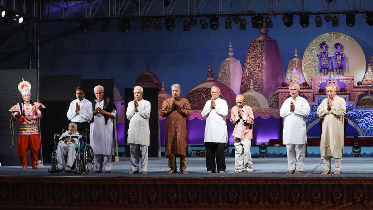 Children and youths present a cultural program