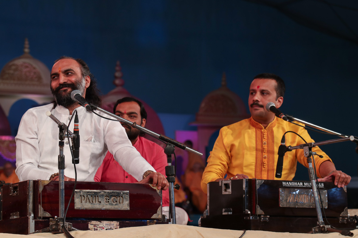 Sairam Dave presents in the assembly