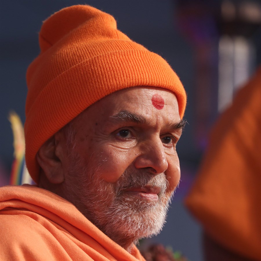 Swamishri during the assembly