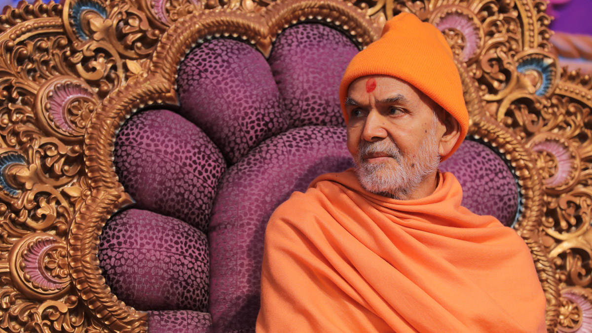 Swamishri during the assembly