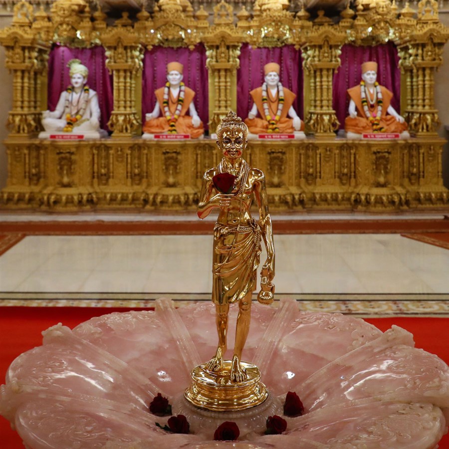 Shri Nilkanth Varni and Shri Guru Parampara