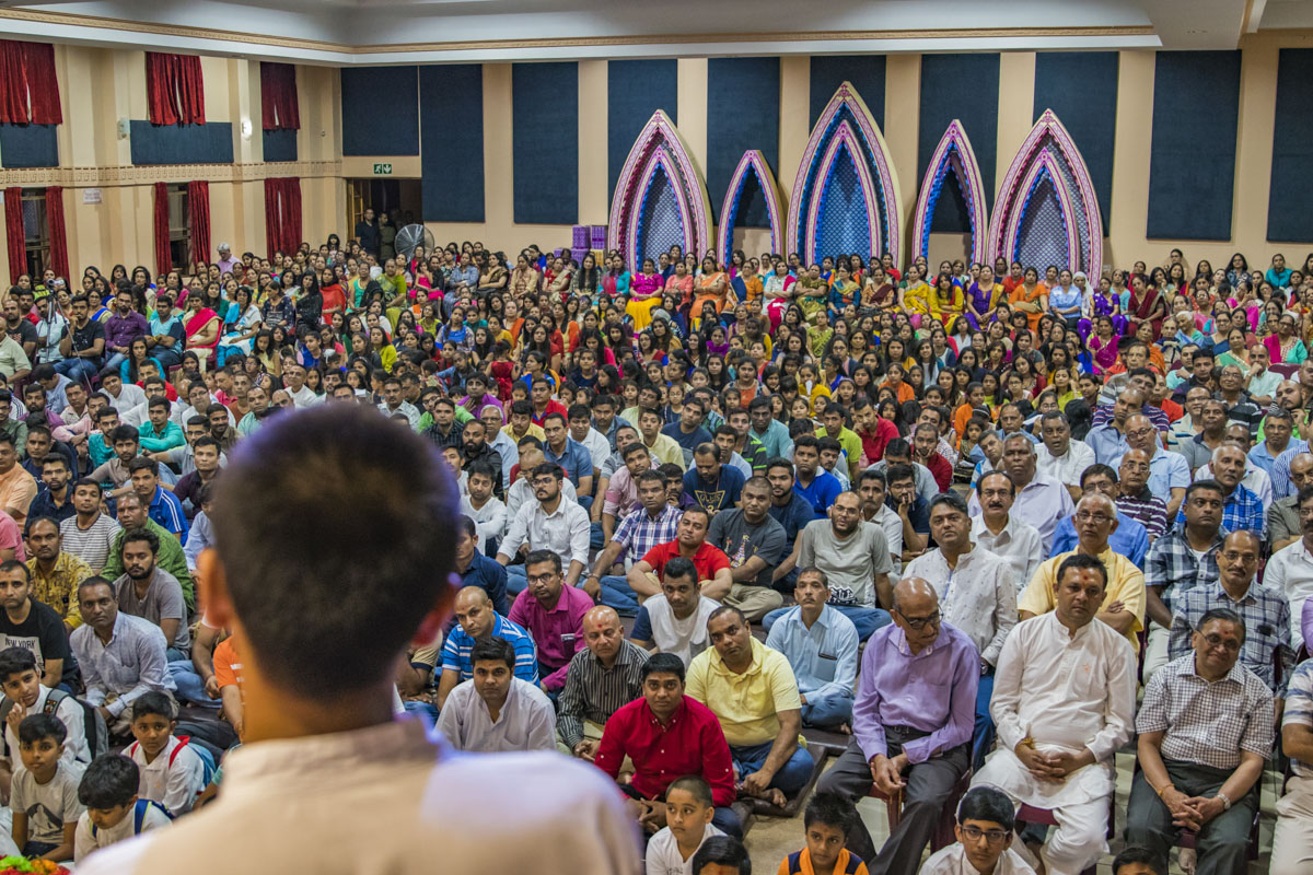 98th Birthday Celebration of Brahmaswarup Pramukh Swami Maharaj, Lenasia