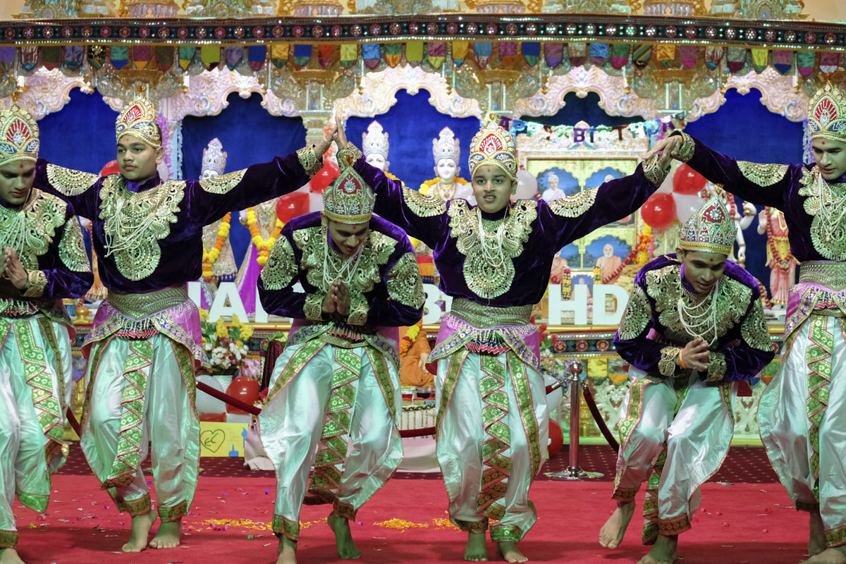 98th Birthday Celebration of Brahmaswarup Pramukh Swami Maharaj, Adelaide