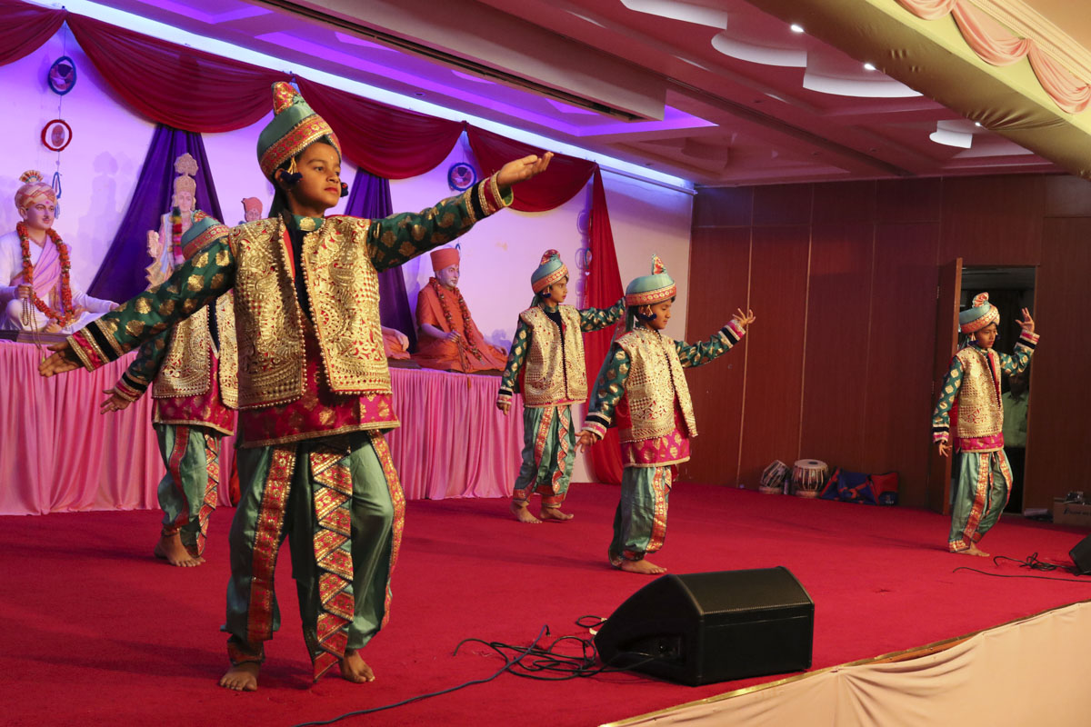 98th Birthday Celebration of Brahmaswarup Pramukh Swami Maharaj, Nakuru