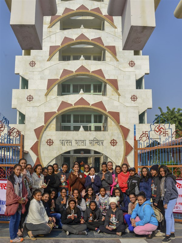 India Trip by BAPS Youths of Africa