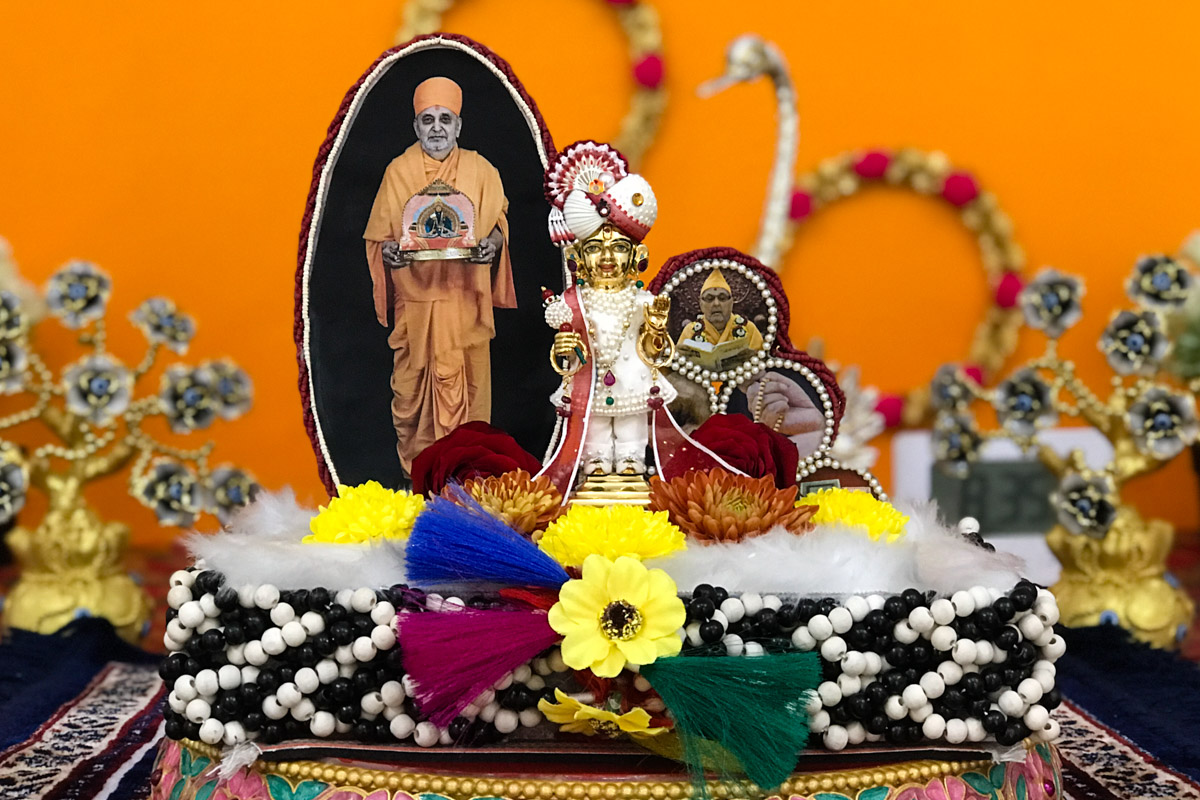 Shri Harikrishna Maharaj in Nashik