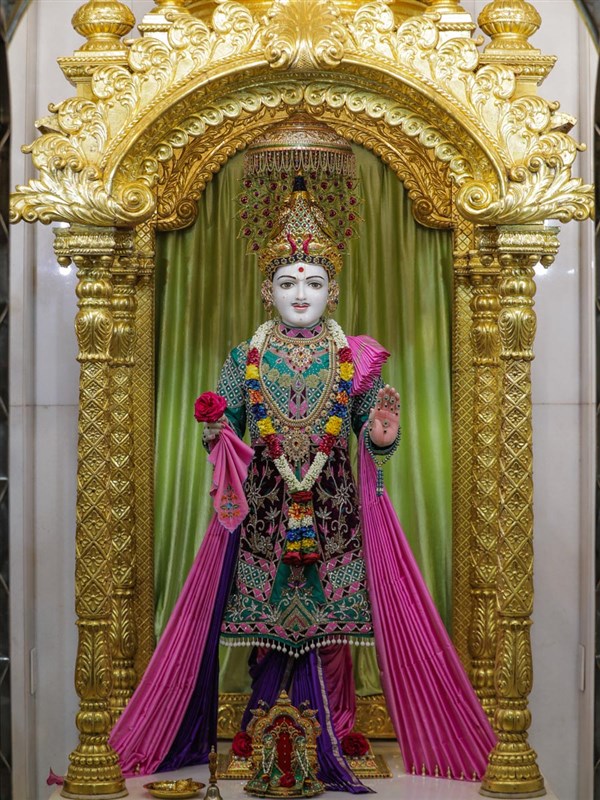 Shri Ghanshyam Maharaj, BAPS Shri Swaminarayan Mandir, Sankari