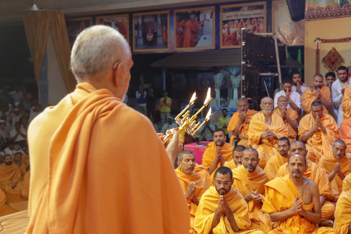 18 March 2021 HH Mahant Swami Maharaj s Vicharan 