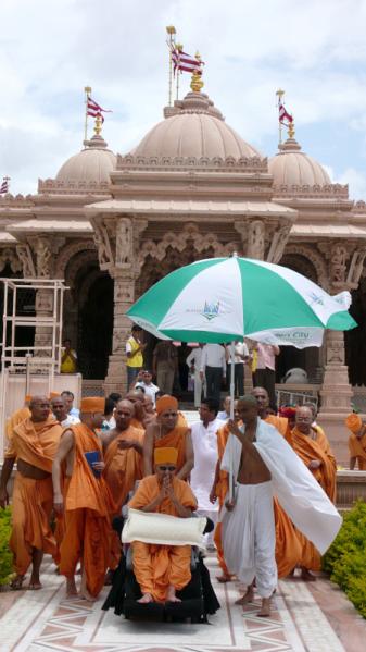  Swamishri in the mandir complex