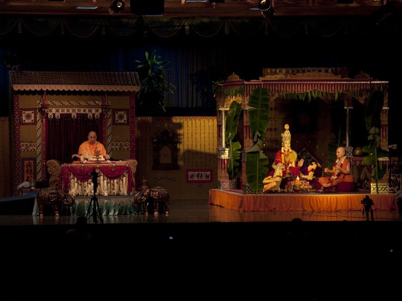 Gunatitanand Swami's symbolic diksha yagna