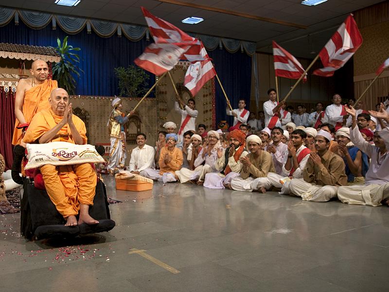  Swamishri in a divine, jovial mood