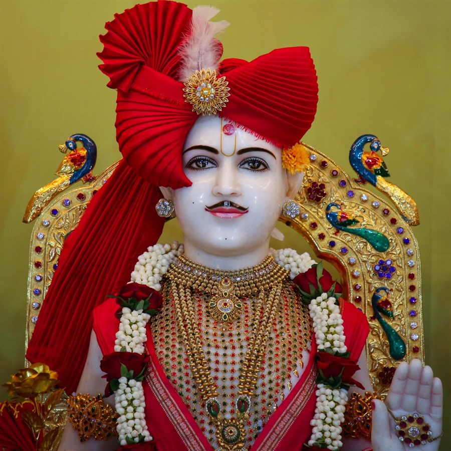 Shri Harikrishna Maharaj