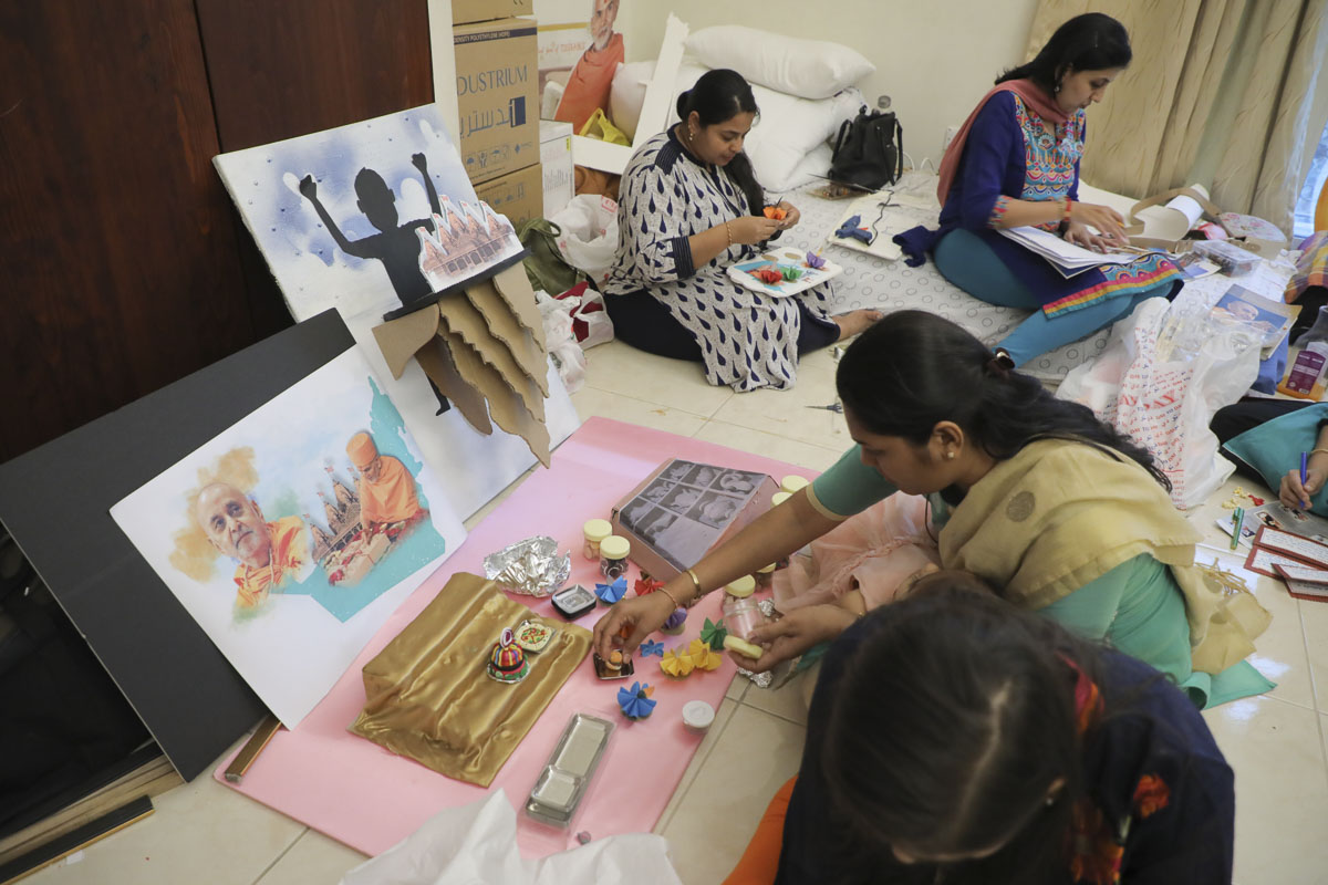 Volunteers prepare decorations