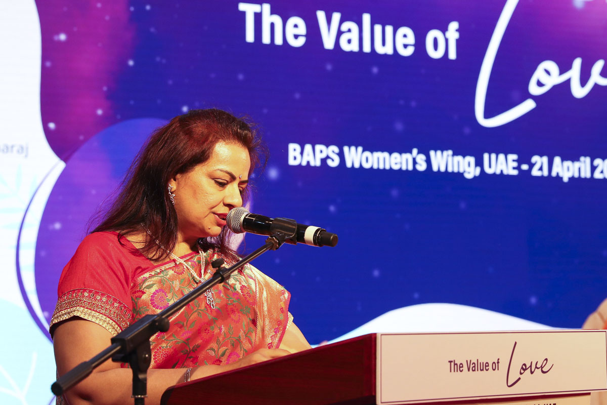 Mrs Jagruti Bhatia addresses the assembly