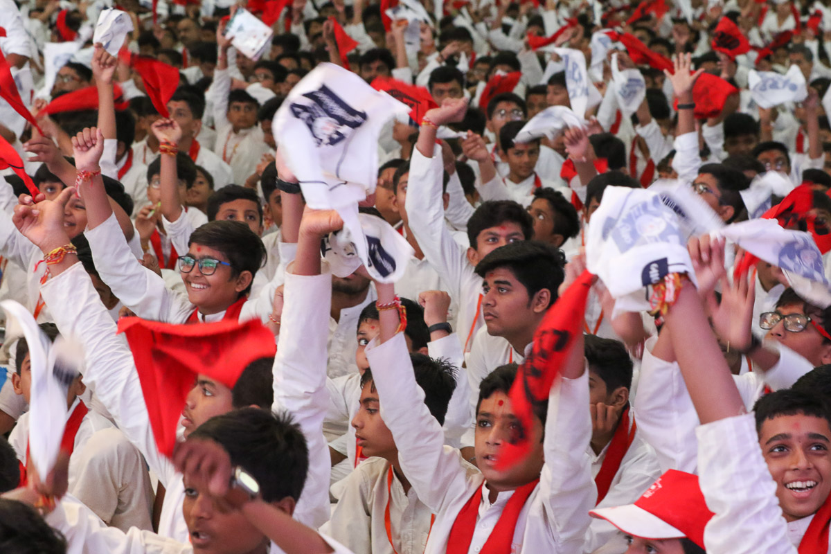 Balaks during the shibir session