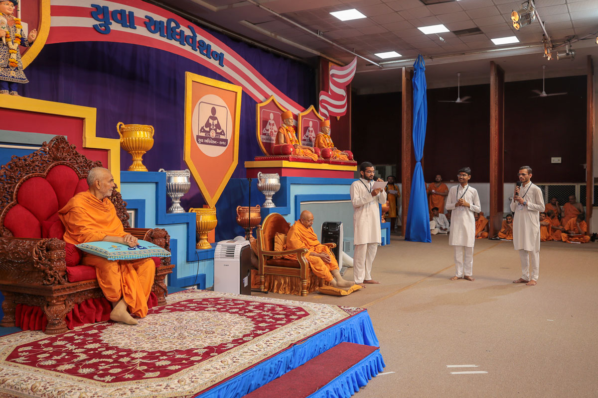 Youths present before Swamishri