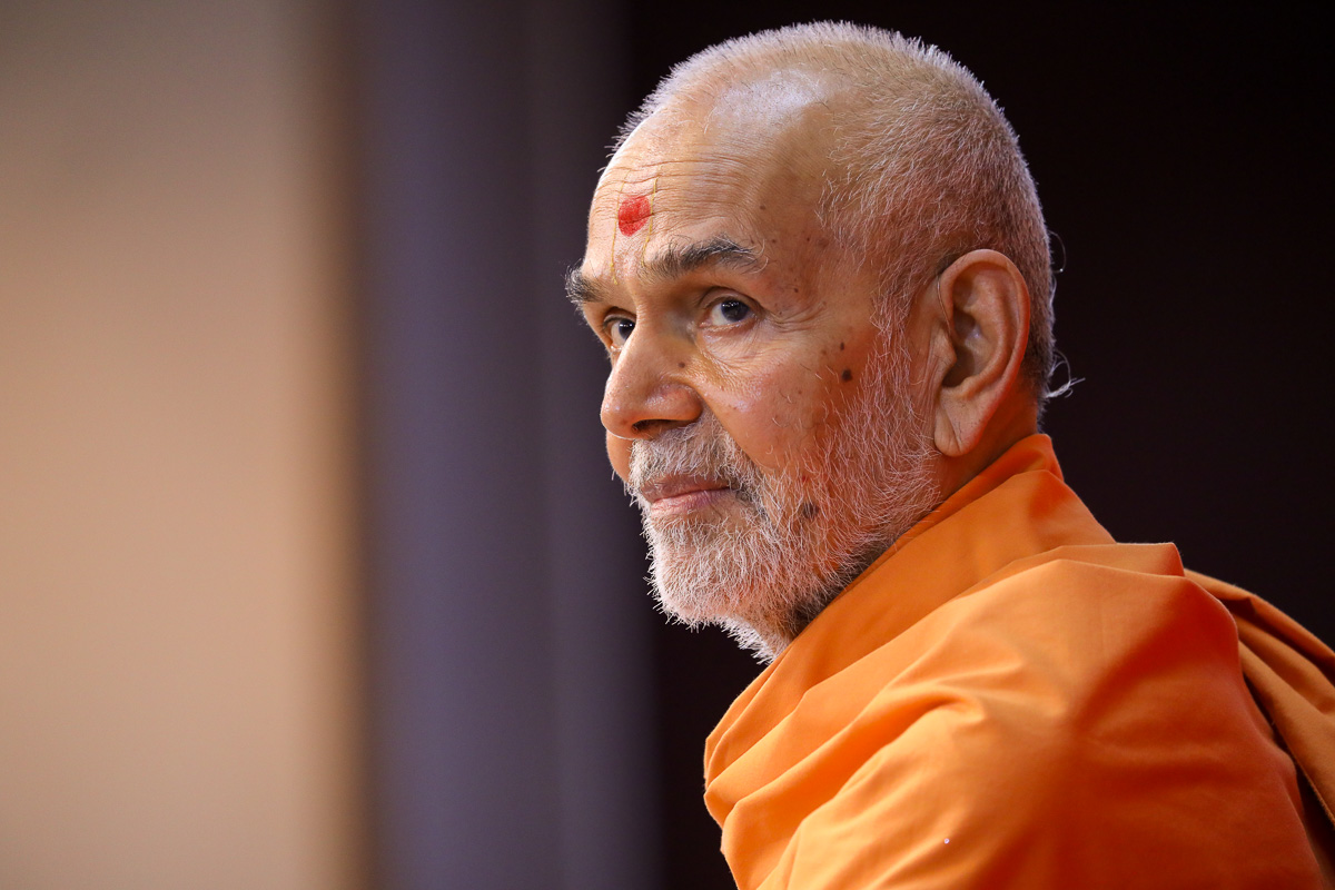 Swamishri during the assembly