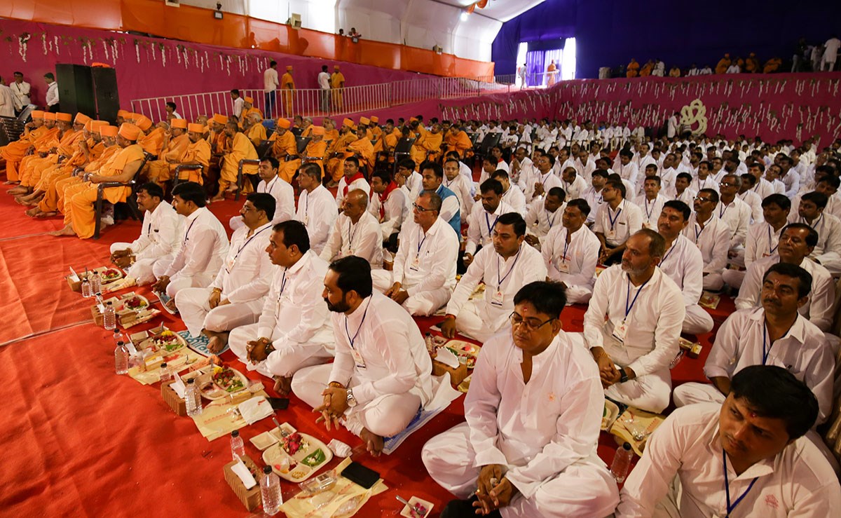 Devotees participate in the shilanyas rituals