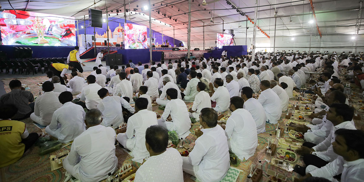 Devotees participate in the shilanyas rituals