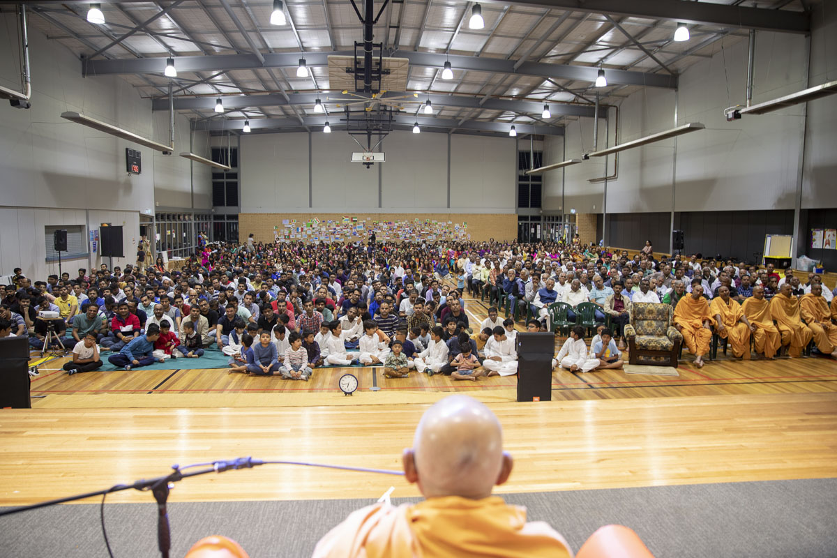 Sadhus and devotees during the assembly