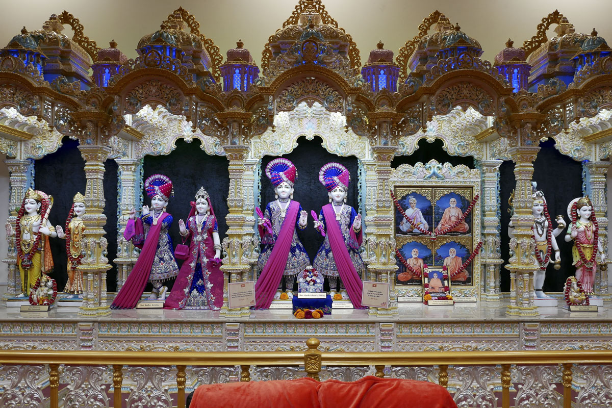 Murtis at BAPS Shri Swaminarayan Mandir, Adelaide