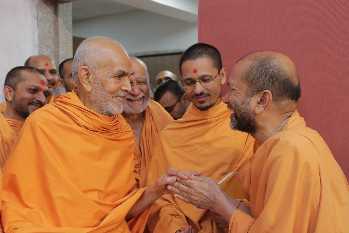 Swamishri blesses Anandjivan Swami