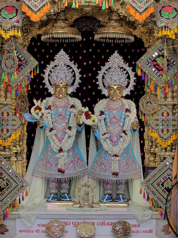 Bhagwan Swaminarayan and Aksharbrahman Gunatitanand Swami
